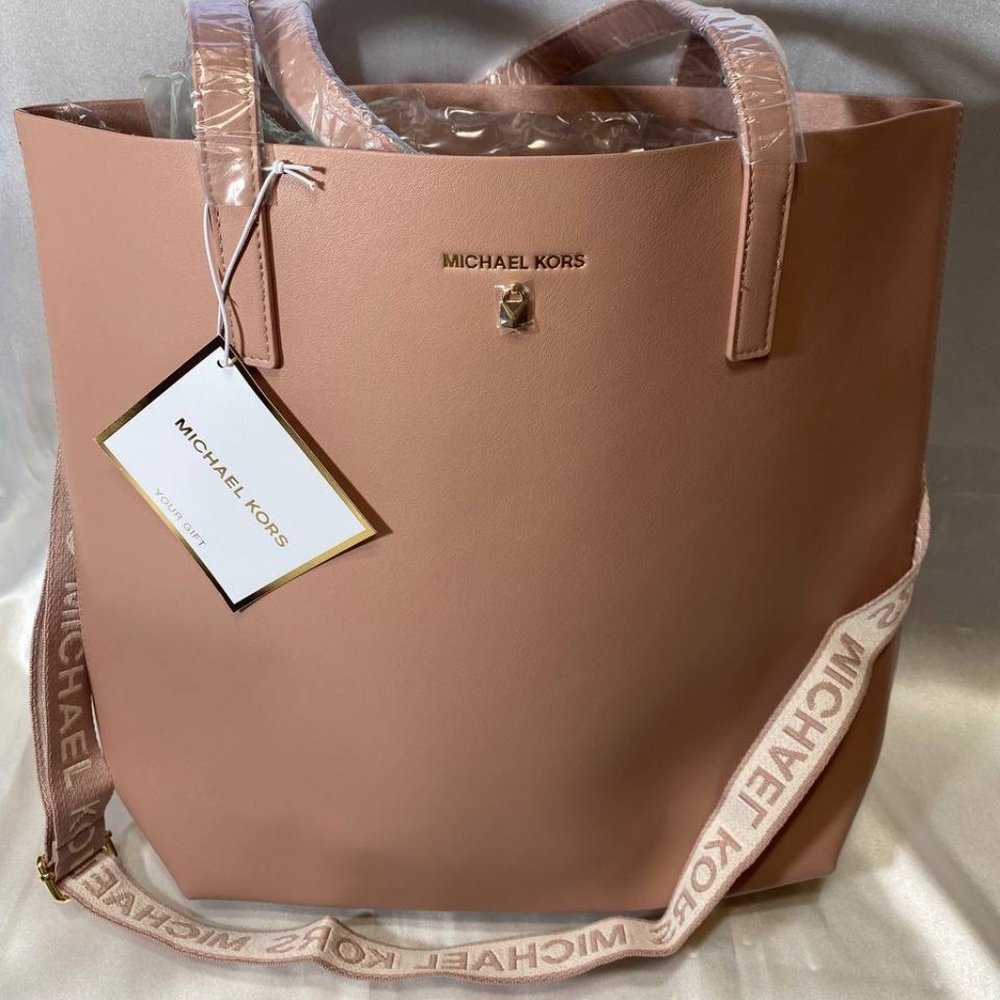 MICHAEL KORS Tote in Blush - Picture 2 of 11